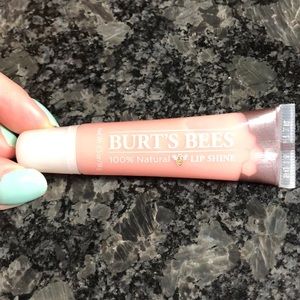 Brand New Burt’s Bees 100% Natural Lip Shine
